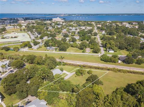 706 Hazel St, Punta Gorda, FL 33950 photo 1