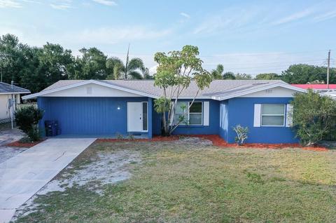 437 E Shade Dr, Venice, FL 34293 photo 1