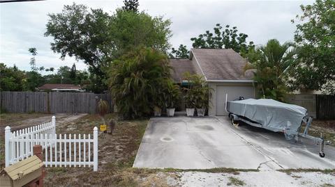 2423 Apache St, Sarasota, FL 34231 photo 1