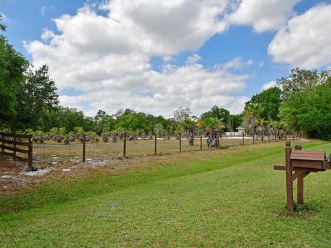 22215 27th Ave E, Bradenton, FL 34211 photo 1
