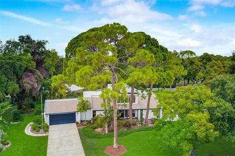 4112 Pinar Dr, Bradenton, FL 34210 photo 1