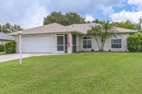 5706 41st St E, Bradenton, FL 34203 photo 1