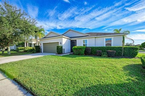 210 63rd Dr E, Bradenton, FL 34203 photo 1