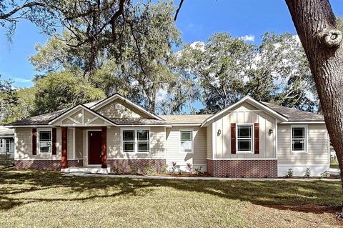 512 Garland Ave, Seffner, FL 33584 photo 1