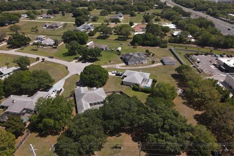 1213 110th St E, Bradenton, FL 34212 photo 1