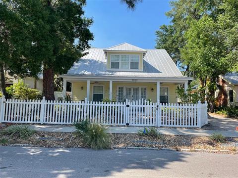 1663 Laurel St, Sarasota, FL 34236 photo 1