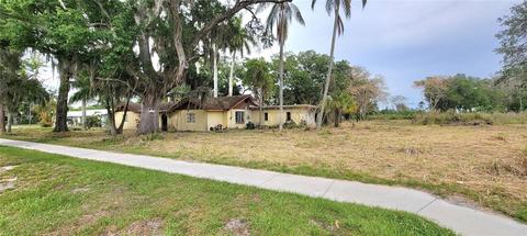 1543 15th St E, Bradenton, FL 34208 photo 1
