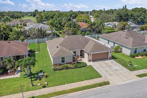 218 65th Ave E, Bradenton, FL 34203 photo 1
