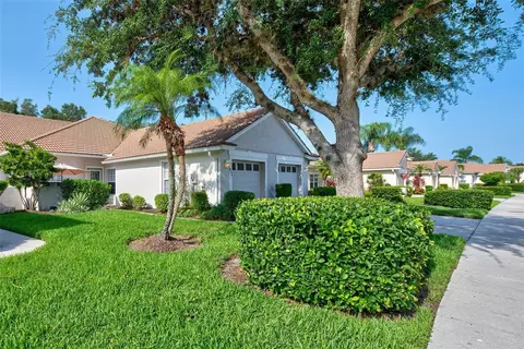 622 Back Nine Dr, Venice, FL 34285 photo 1