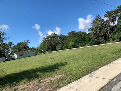904 7th St, Wimauma, FL 33598 photo 1