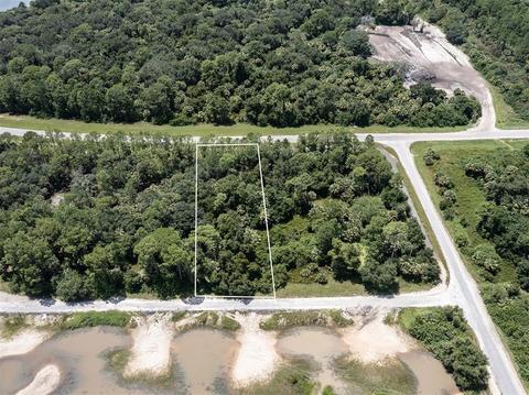 N Yorkshire Street, North Port, FL 34288
