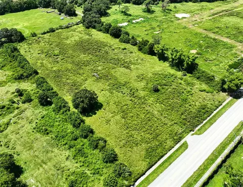 Edmondson Rd, Nokomis, FL 34275