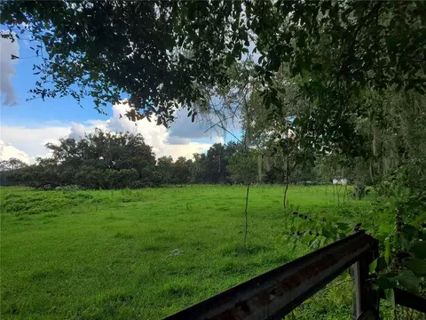 Lem Simmons Street, Thonotosassa, FL 33592