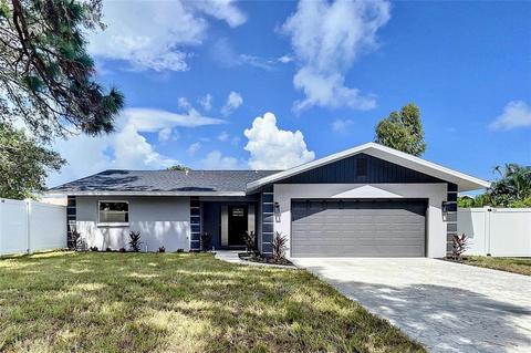 1332 Mohawk Rd, Venice, FL 34293 photo 1