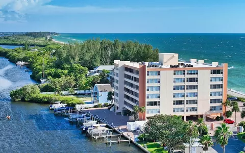 9150 Blind Pass Rd #304, Sarasota, FL 34242