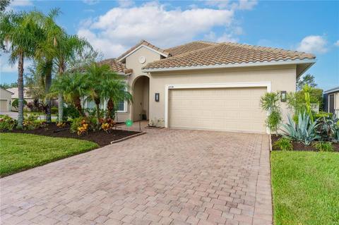 6538 42nd St E, Sarasota, FL 34243