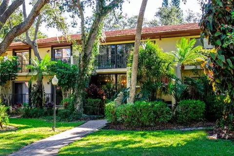 6464 Seagull Dr #327, Bradenton, FL 34210