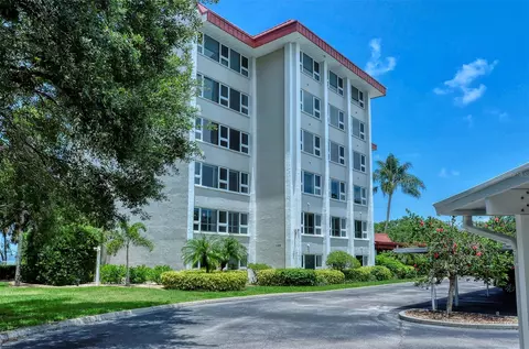 1100 Imperial Dr #202, Sarasota, FL 34236