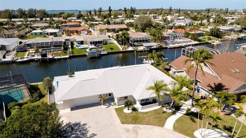 5012 Mangrove Point Rd, Bradenton, FL 34210