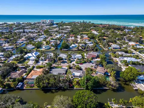 5023 Windward Ave, Sarasota, FL 34242