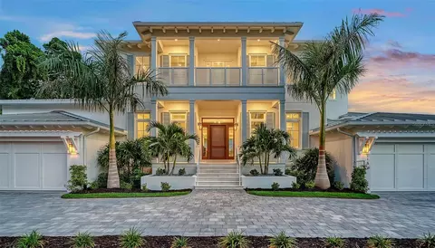 118 N Warbler Ln, Sarasota, FL 34236