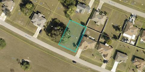 2043 NE 20th St, Cape Coral, FL 33909