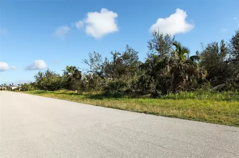 10130 Sunday Dr, Port Charlotte, FL 33981