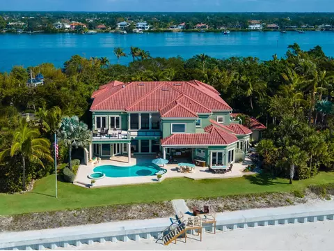 2305 Casey Key Rd, Nokomis, FL 34275