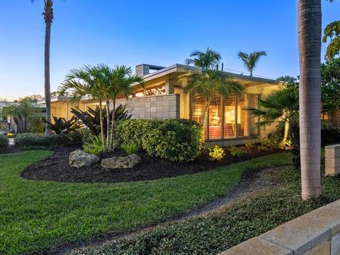 500 Gulf St, Venice, FL 34285 photo 1