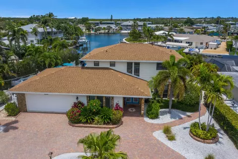 10412 Spoonbill Rd W, Bradenton, FL 34209