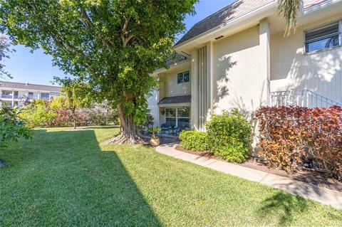 525 Sutton Pl, Longboat Key, FL 34228 photo 1