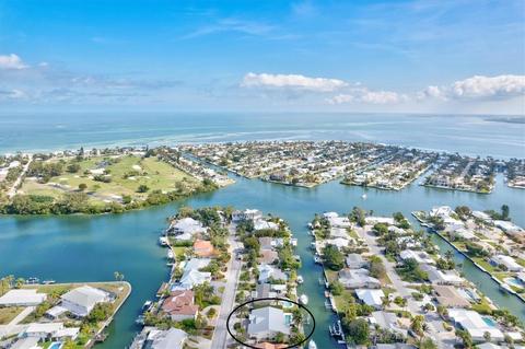 523 70th St, Holmes Beach, FL 34217