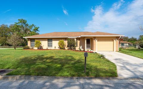 4505 30th Street Cir E, Bradenton, FL 34203 photo 1