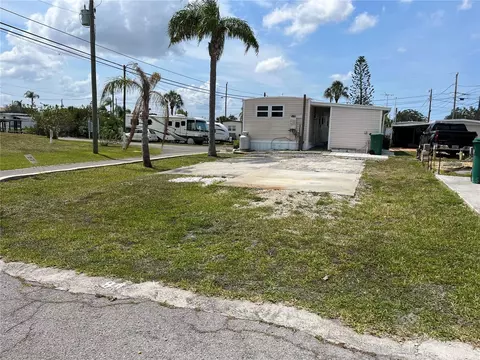 84 Indiana St, Palmetto, FL 34221