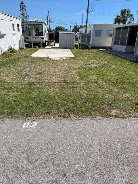 82 Indiana St, Palmetto, FL 34221