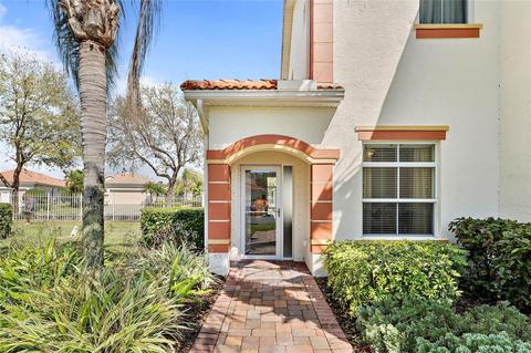 7337 Fountain Palm Cir, Bradenton, FL 34203