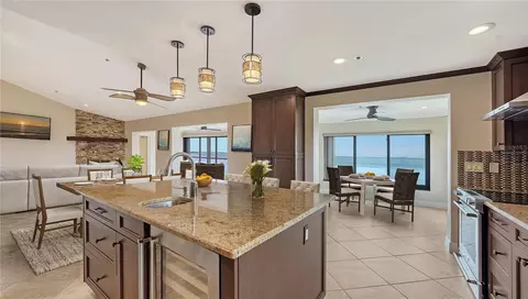 4567 Bay Club Dr, Bradenton, FL 34210