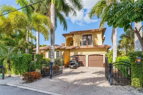 231 Garden Ln, Sarasota, FL 34242