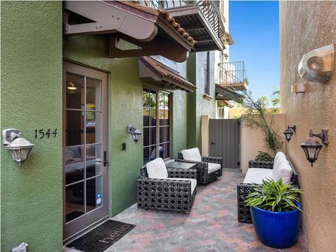 1544 Selby Ln #6, Sarasota, FL 34236