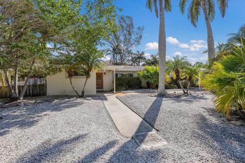 233 85th St, Holmes Beach, FL 34217