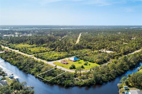 586 Mcdill Dr, Port Charlotte, FL 33953