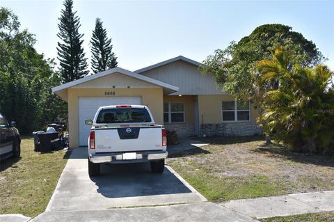 5608 42nd St E, Bradenton, FL 34203