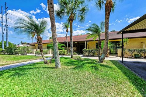 1219 13th Cir SE, Largo, FL 33771