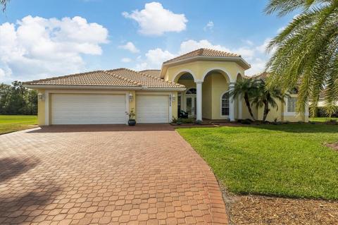 14711 2nd Avenue Cir NE, Bradenton, FL 34212