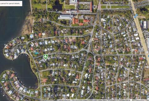 420 Sapphire Dr, Sarasota, FL 34234