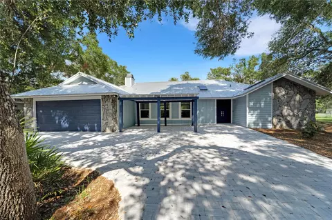9916 Chalet Cir, Bradenton, FL 34211