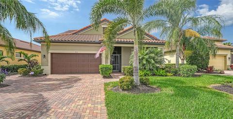4716 Royal Dornoch Cir, Lakewood Ranch, FL 34211