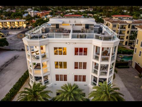 301 Beach Rd #301-1, Sarasota, FL 34242