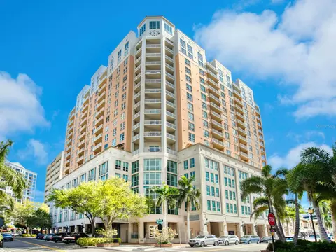 1350 Main St #803, Sarasota, FL 34236
