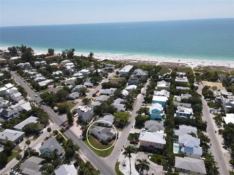 117 79th St, Holmes Beach, FL 34217